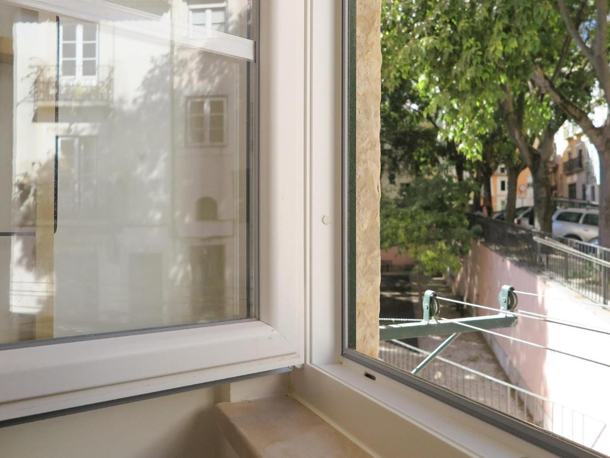 Historic Alfama Apt With Modern Style Lisboa Ngoại thất bức ảnh