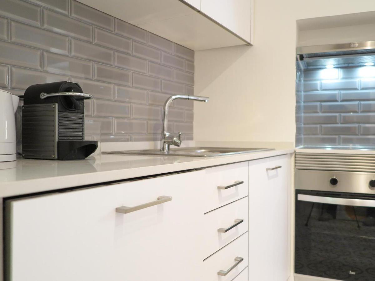 Historic Alfama Apt With Modern Style Lisboa Ngoại thất bức ảnh